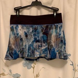 Play of the Pleats size 4 no tag